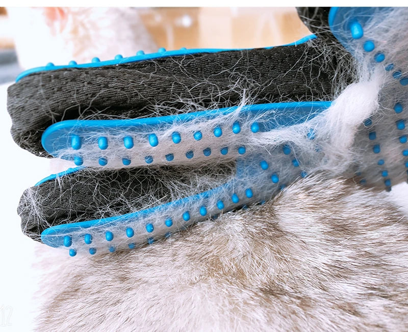 A Escova que seu Pet vai AMAR: Luva Removedora de Pelos com Massagem!